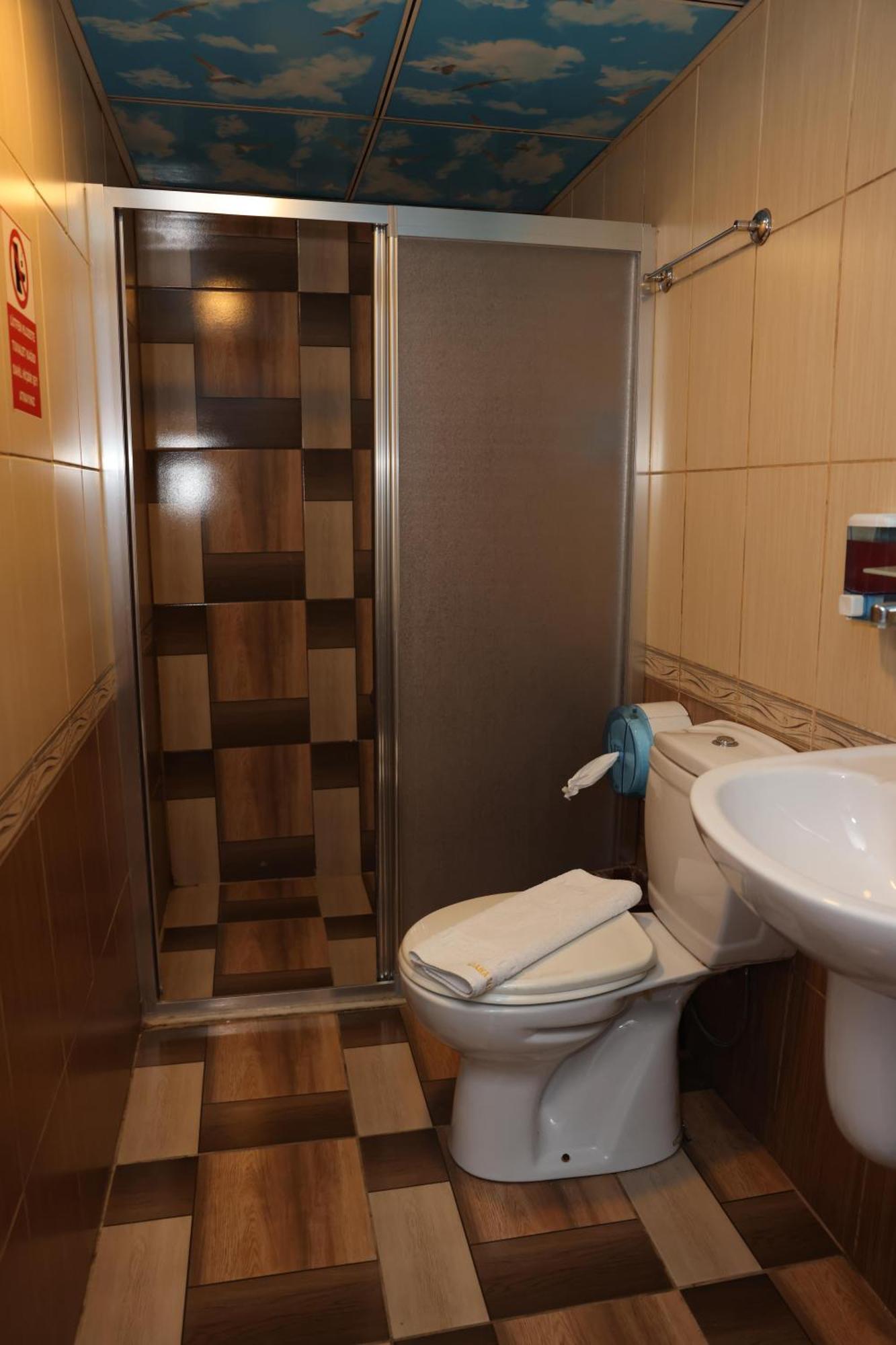 Adana Saray Hotel Ngoại thất bức ảnh